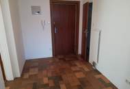Schöne und geräumige MIETWOHNUNG 2.OG 120 m² - WG geeignet! Verfügbar und zu besichtigen ab 1. Juli