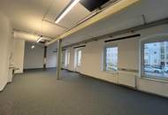 Vielseitig nutzbare Gewerbeflächen auf mehreren Ebenen – ideal für Praxis, Büro oder Studio