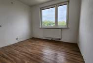 Unbefristete und geräumige 3-Zimmer-Wohnung mit Loggia!