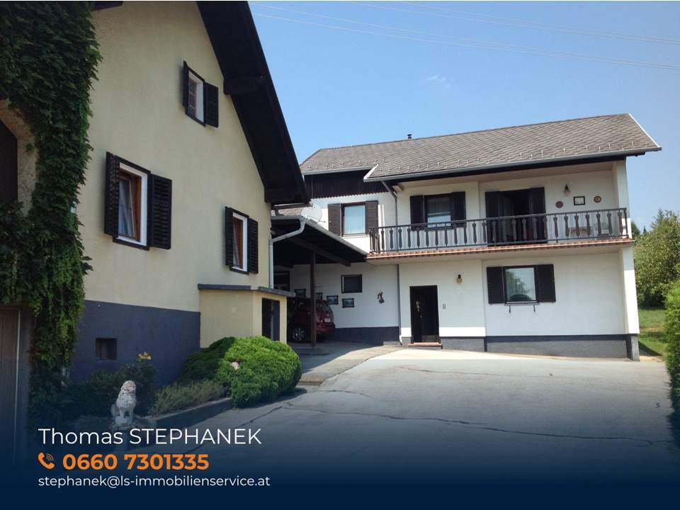 Zweifamilienhaus mit Nebengebäuden – Option: Kauf von 9.937 m² angrenzender landwirtschaftlicher Fläche möglich