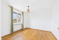 Großzügige 2-Zimmer-Wohnung mit Loggia im Zentrum