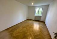 geräumige, neu adaptierte Eigentumswohnung im Zentrum von Wiener Neustadt – Top Lage zu einem unschlagbaren Preis