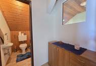 Großzügige und gepflegte Mietwohneinheit in einem Wohnhaus im Obergeschoß in ländlicher Ruhelage.