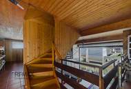 Ein ganz besonderer Platz am Bodensee – charmantes Bootshaus mit eigener Bootsgarage direkt am Wasser