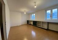 Zentral begehbare DG-Einheit nahe Währinger Einkaufsstraße, U6 und Volksoper