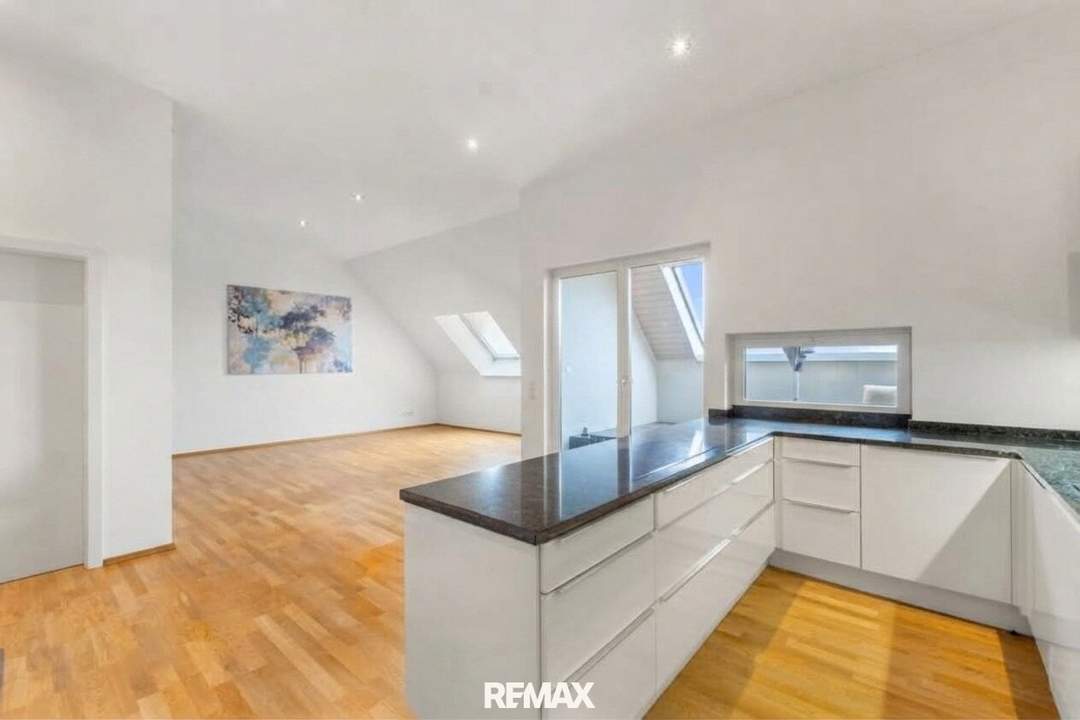 Stillvolle Stadtwohnung mit Loft-Flair und Blick auf dem Schlossberg