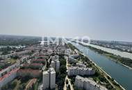 2 Zimmer Erstbezug mit atemberaubenden Blick auf die Donau! Pool, Sauna, Gym inklusive!