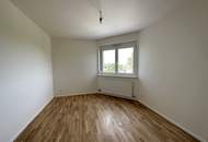 Top-sanierte 4-Zimmer Wohnung mit Balkon