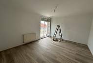 LETZTES JAHR SANIERT: 2-Zimmer-Wohnung + Kabinett mit eigener Terrasse!
