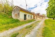 Weinviertler Charme: Presshaus mit großzügigem Weinkeller – Modernisierungschance!