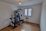 Modernes Einfamilienhaus mit Pool und Garage in Spratzern