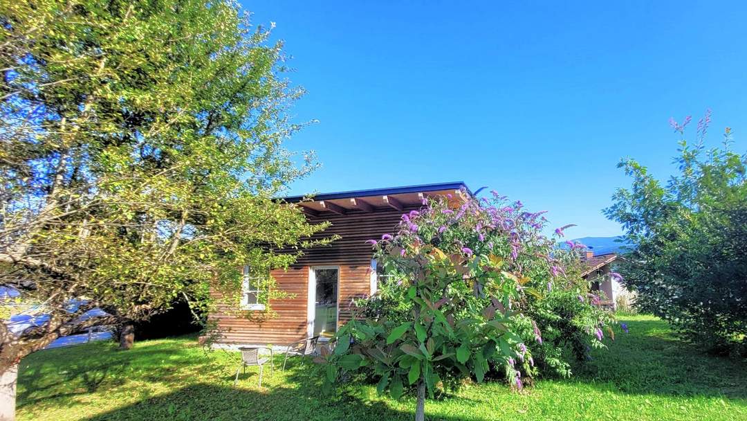 Wochenendhaus / Grundstück am ruhigen Stadtrand und in sonniger Lage