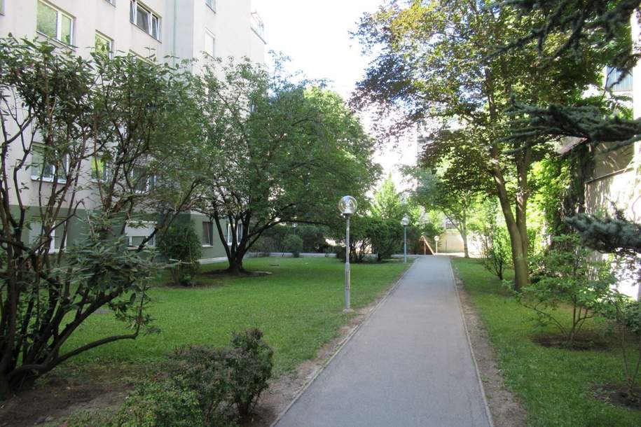 Hofseitige, zentral begehbare Wohnung im 6. Stock in der Webgasse, Wohnung-miete, 1.148,50,€, 1060 Wien 6., Mariahilf