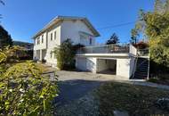 Großzügiges Wohnhaus mit zwei Wohneinheiten – ideal für Familien oder Mehrgenerationen mit Garten und mehreren Stellplätzen