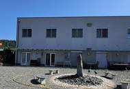 Modernes Bürohaus mit flexibel gestaltbaren Großraumbüros im Industriepark St. Veit