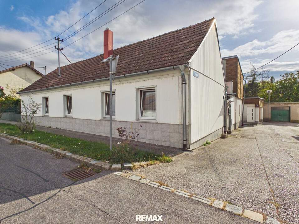 Einfamilienhaus mit überdachtem Innenhof in Hollern