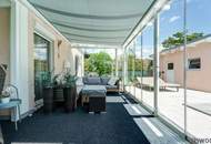 **Private Wohlfühloase mit Pool, Wintergarten & unverbaubaren Blick ins Grüne**