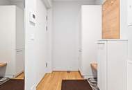 NEUBAU - BAUJAHR 2017- FERNWÄRME ! Top möblierte 2 Zimmer Wohnung mit großem Balkon in Trienna