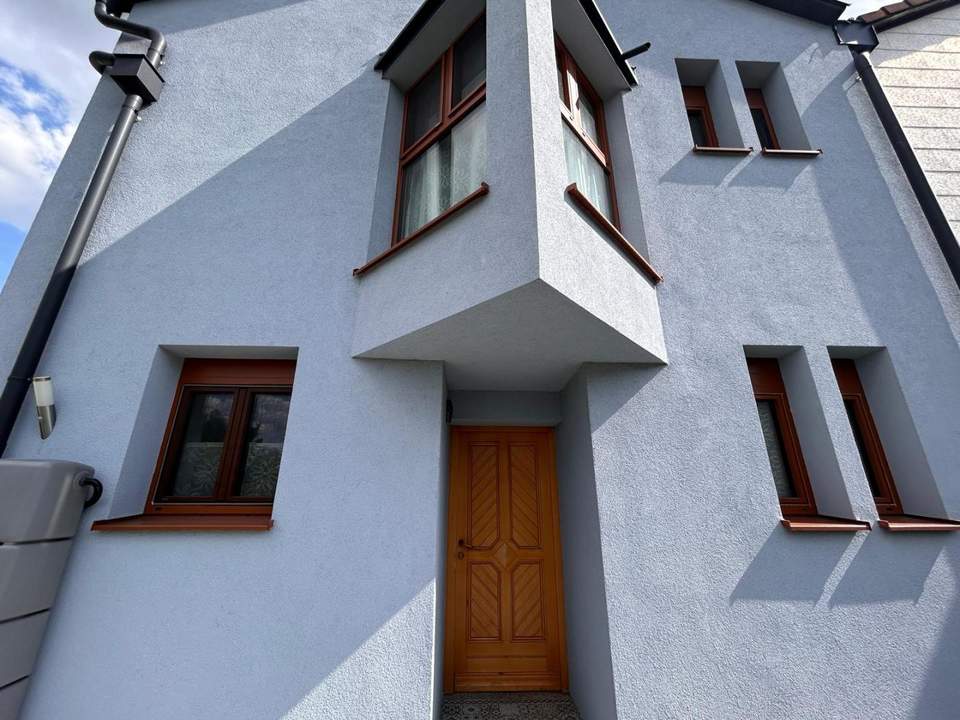 Top Zustand mit Klimaanlage und PV Anlage