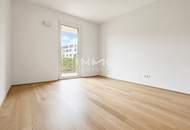 GARTENTRAUM im Hirschfeld: 4-Zimmer-Erstbezug mit ca. 240 m² Privatgarten &amp; 31 m² Terrasse