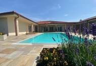 Ultimativer Luxus im Mediterranen Stil: Sensationeller Bungalow mit Pool in Exklusiver Ausstattung und Top Ruhelage, hier erfüllt sich Jeder Wohntraum