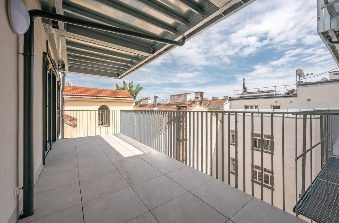 ++FonteFlats++ Fantastischer 4-Zimmer Dachgeschoss-ERSTBEZUG mit tollem Balkon
