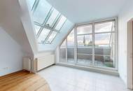 LIESING - Nähe Riverside | geräumige Dachgeschosswohnung mit großzügigem Wohnbereich, Terrasse &amp; extra Küche | ZELLMANN IMMOBILIEN