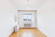 NEU FÜR SIE: Ruhige 2-Zimmer Wohnung mit Loggia, Blick ins Grüne und Gartenmitbenützung sucht neue Eigentümer!