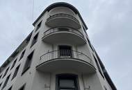 1070! 4-Zimmer DG-Wohnung mit 2 Terrassen und wunderschönen Ausblick auf einer Ebene!