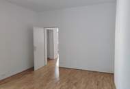 2-Zimmer-Wohnung mit kleinem Balkon nahe Schweizer Garten / Rennweg