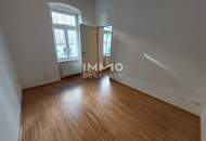 BITTE KEINE ANRUFE , NUR SCHRIFTLICHE ANFRAGEN ! Nette 2 Zimmer- Wohnung in der Guldengasse