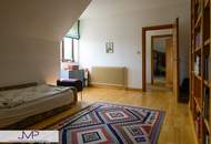 Gepflegte 7-Zimmer Doppelhaushälfte in Ruhelage nahe Ortskern von Grinzing!