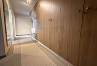 PERFEKT für Zwei + LOGGIA Richtung Innenhof + RUHIG + nahe U-Bahn!