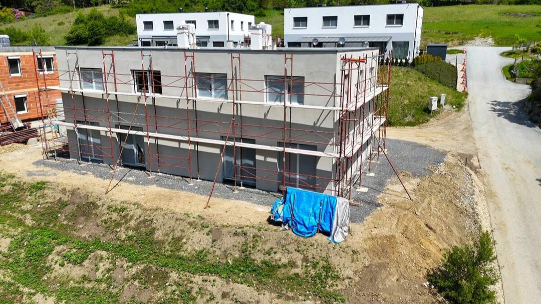 2 neue Doppelhaushälften ca. 116 m² in Ruhelage mit PV & 2 Carports nahe Laßnitzhöhe!