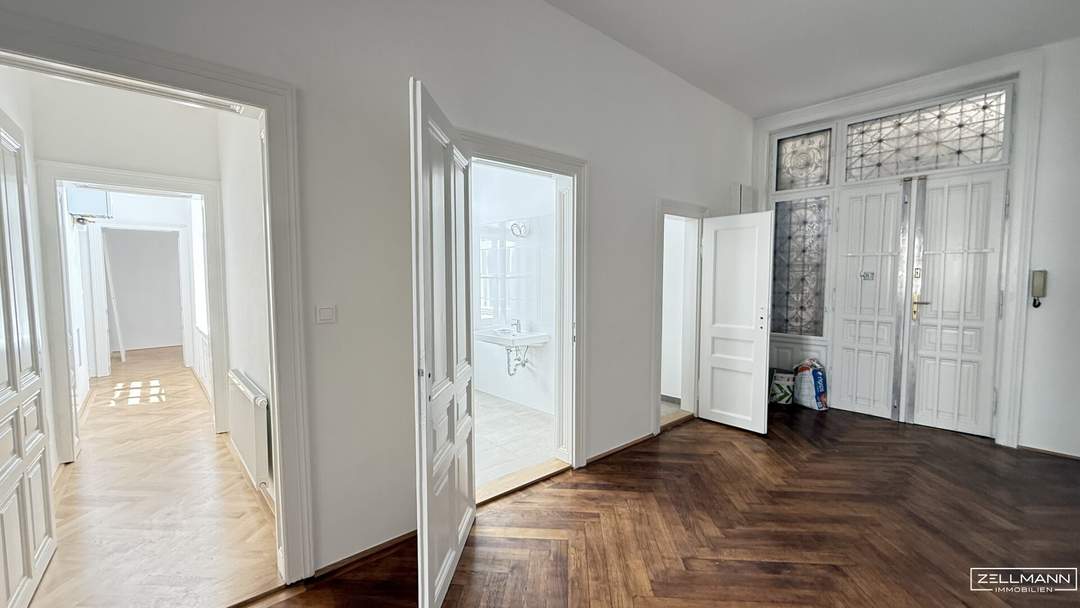 Komplett sanierte Altbauwohnung in bester Lage – Bezugsfertig ab Mai | ZΞLLMANN IMMOBILIEN