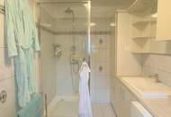 Charmantes Einfamilienhaus mit Einliegerwohnung, Garten und Garage – vielseitig nutzbar