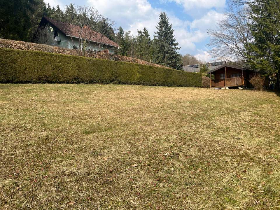 Baugrundstück ohne Bauzwang in sonniger Lage