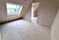 Exklusive 4-Zimmer-Dachgeschosswohnung in revitalisiertem Altbauhaus – Stilvolles Wohnen mit Dachterrasse, Fischgrätparkett, Klimaanlage & Luftwärmepumpe auf modernstem Stand