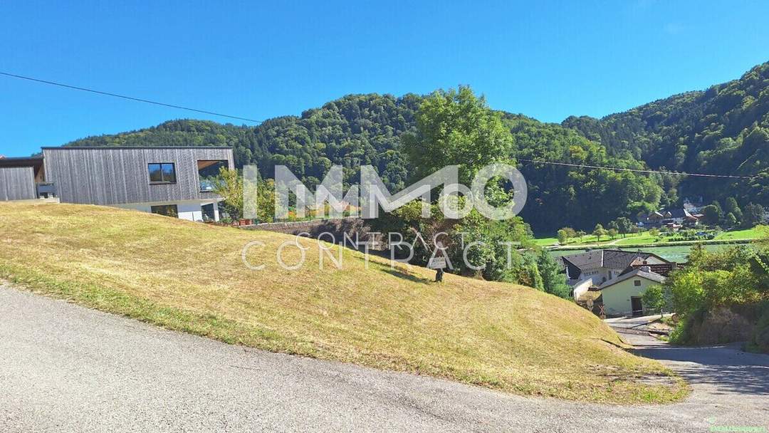 Baugrund 1.143 m² mit Donaublick - oberhalb Zentrum von St. Nikola - Südhang