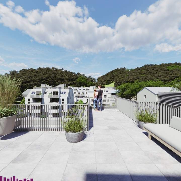 Abkühlen im hauseigenen Pool .... Ihre Traumwohnung mit Terrasse oder Garten und Fernblick Nähe Maurer Wald PROVISIONSFREI !!