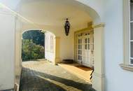 Zeitlose Eleganz - Villa mit Parkgarten und Nebengebäuden