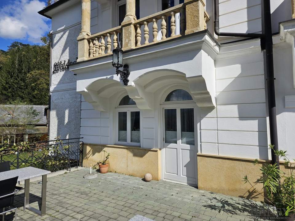 TERRASSENWOHNUNG im WALDSCHLÖSSL in REICHENAU - Atemberaubender Grün- und Weitblick