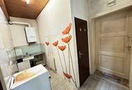 Südseitige 2 Zimmer Wohnung mit Sanierungsbedarf in absoluter Ruhelage mit Hofausrichtung