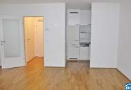 Charmante 2 Zimmerwohnung mit Balkon Nahe Rennweg