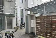 Altbau-Klassiker mit Zukunft – Sichere Kapitalanlage mit Stil in generalsaniertem Haus (Bieterverfahren)