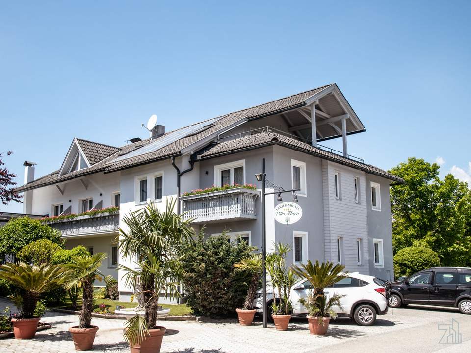 2-Zimmer-Apartment mit Pool in der Villa Flora
