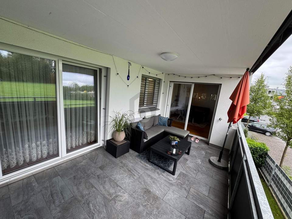 GERÄUMIGE WOHNUNG IN TOP LAGE MIT BALKON