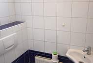 WG-geeignet: Schöner 3,5-Zimmer-Altbau mit hofseitigem Schlafzimmer