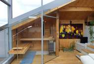 Außergewöhnliches Zweifamilienhaus mit Schwimmteich, Sauna &amp; Wintergarten