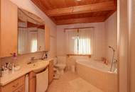 NEUER PREIS!!! Exklusives Holzblockhaus in ruhiger Lage!